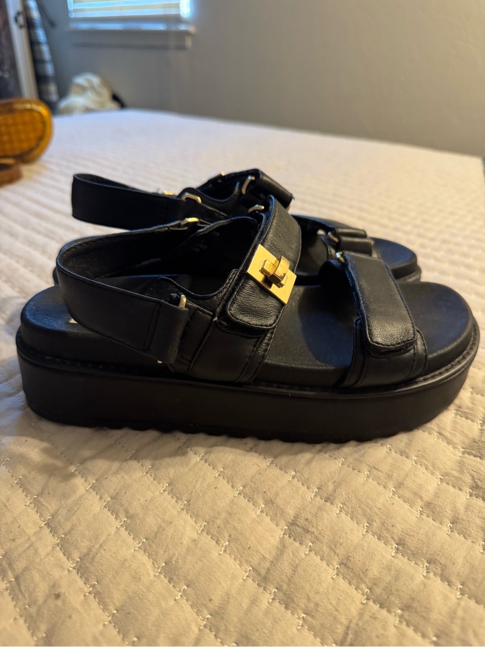 Steve Madden Black Leather Platform Sandals with Gold Buckle